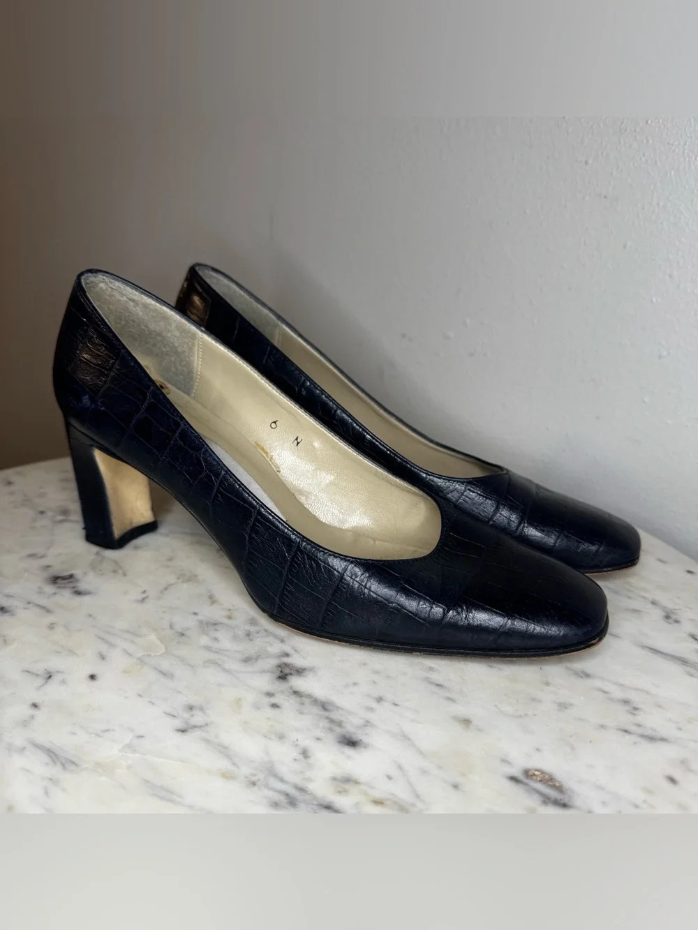 Etienne Aigner Heels Size 6 Narrow Leather Heels navy blue
